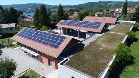 Toit école de Bilieu panneaux solaire photovoltaique02